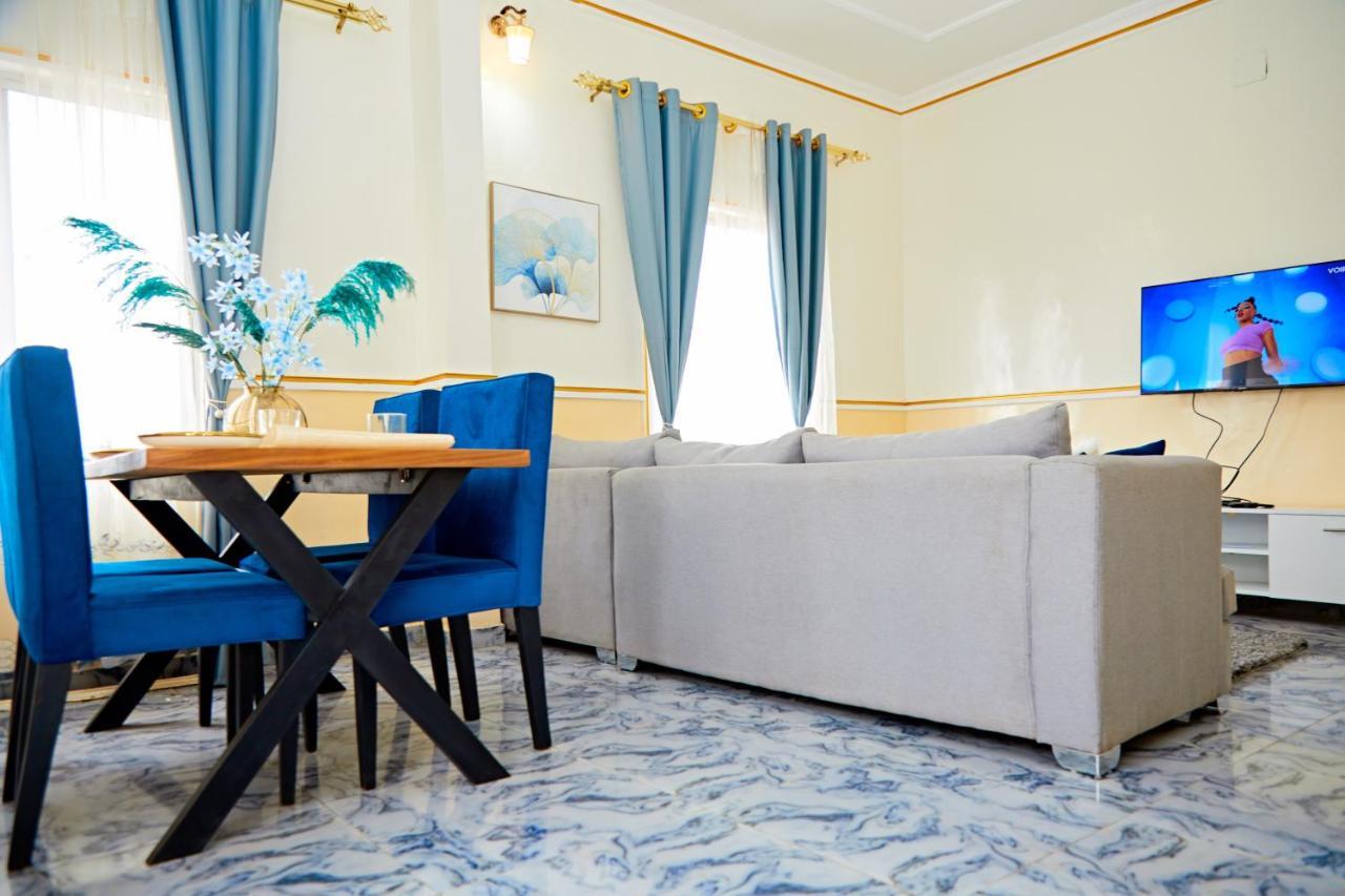 Appartement Avec Vue Panoramique Two Or Three Rooms Yaoundé エクステリア 写真