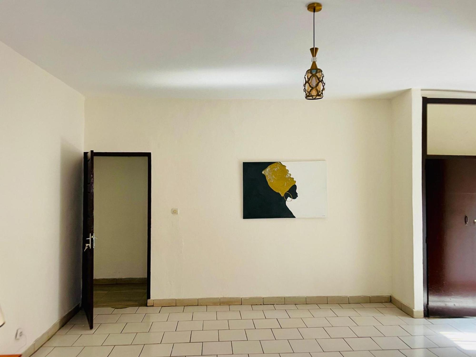 Appartement Avec Vue Panoramique Two Or Three Rooms Yaoundé エクステリア 写真