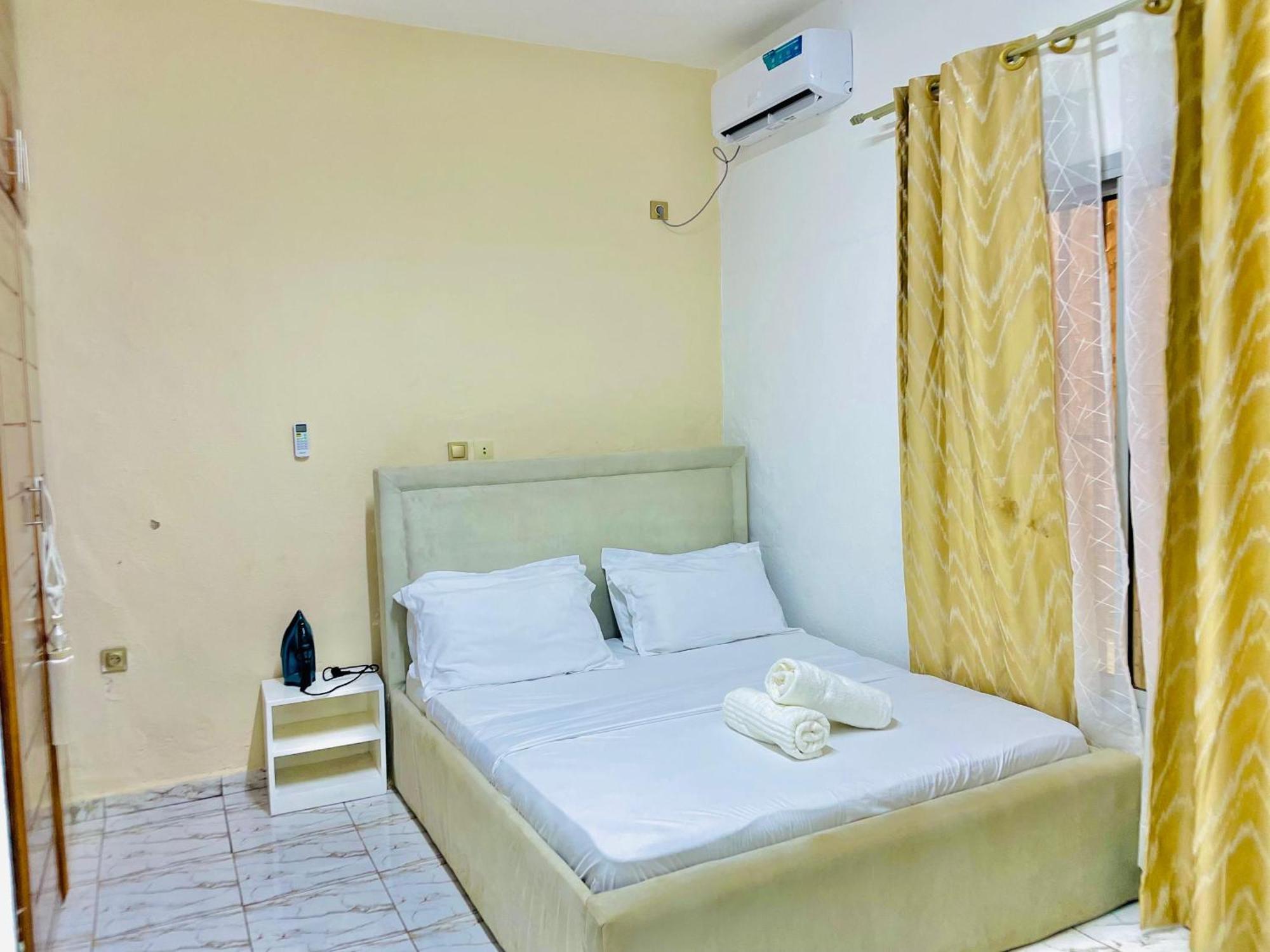 Appartement Avec Vue Panoramique Two Or Three Rooms Yaoundé エクステリア 写真
